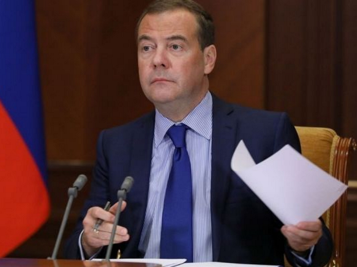 Медведев предложил польским 