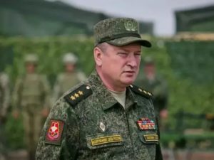 СМИ: генерала Лапина уволили после критики Кадырова