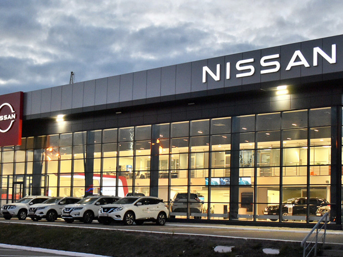 Nissan заявил об уходе из России