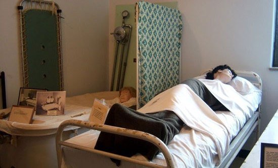 Самые странные и немного жуткие экспонаты из разных музеев мира