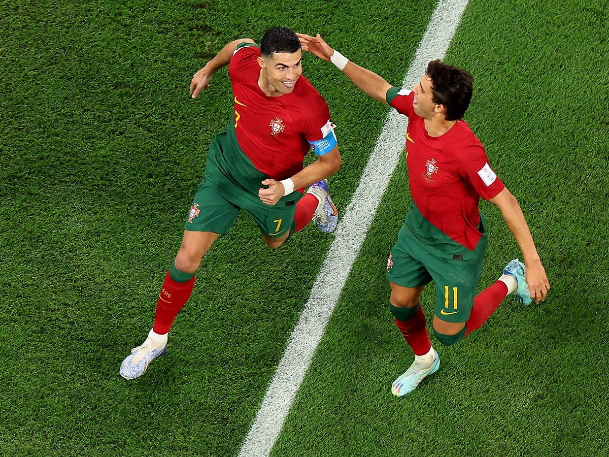 Криштиану Роналду стал первым футболистом, забившим на пяти чемпионатах мира (ВИДЕО)