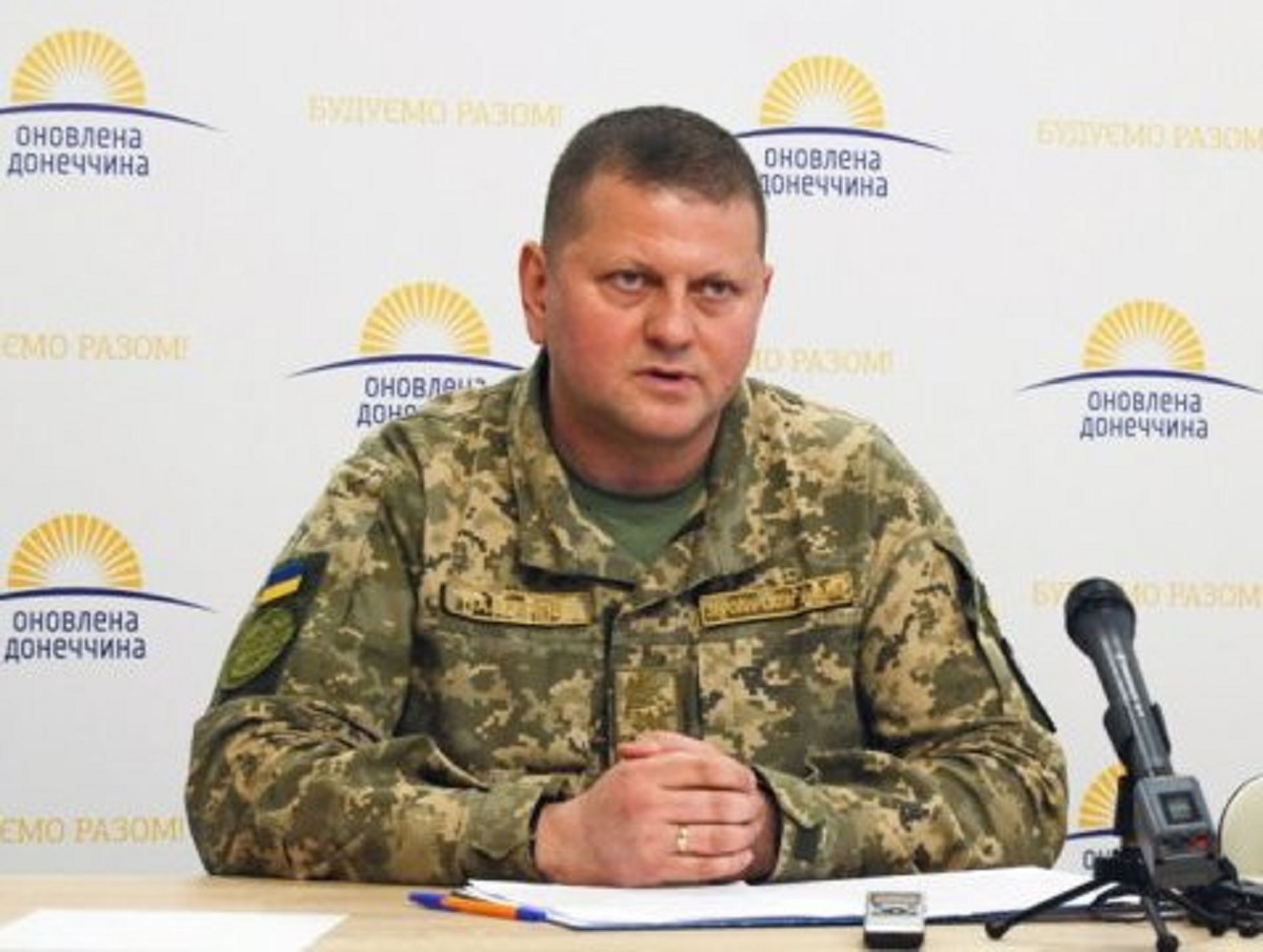 Главком ВСУ Залужный: российская армия втрое увеличила число атак на фронте