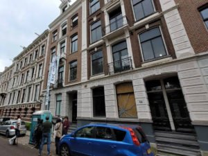 Сквоттеры захватили дом Аркадия Воложа