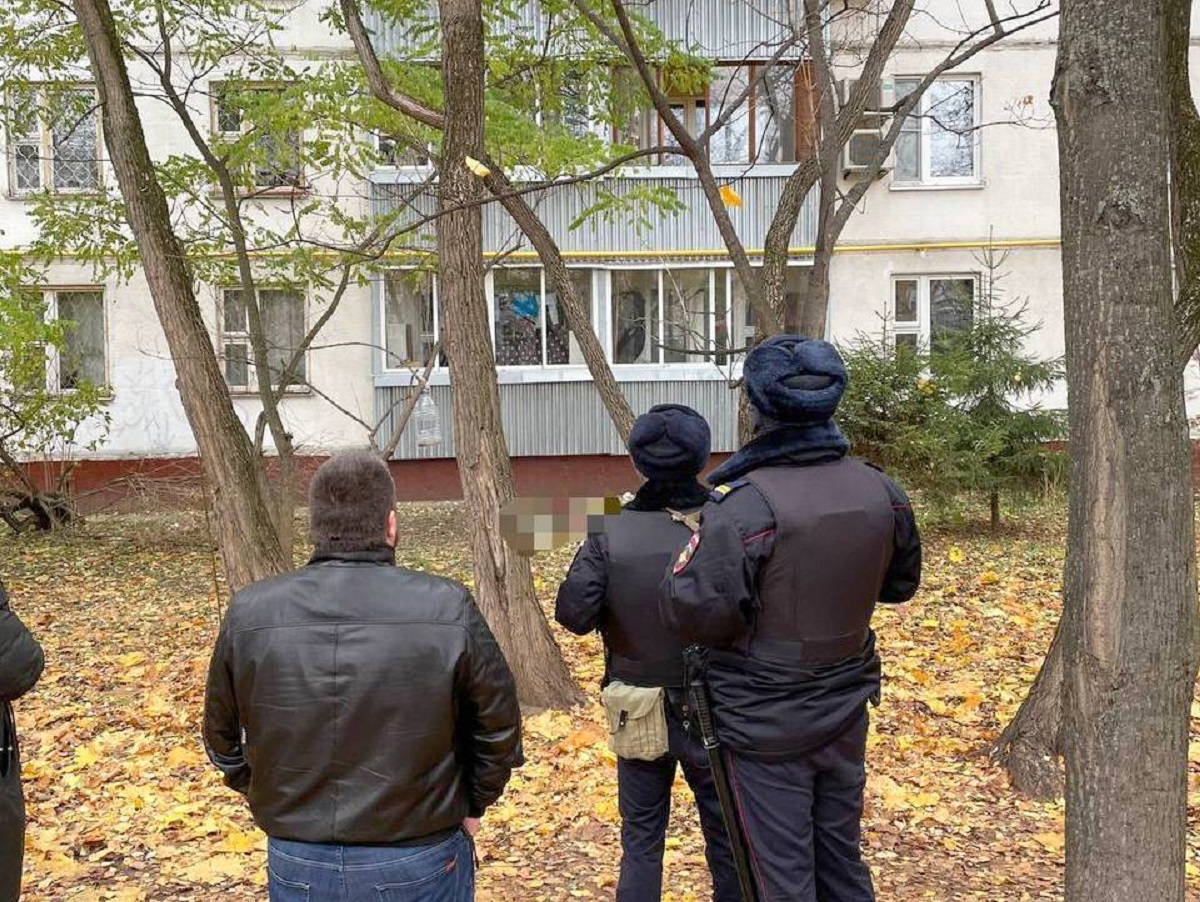 В Москве муж расчленил супругу и по частям выкинул ее с балкона