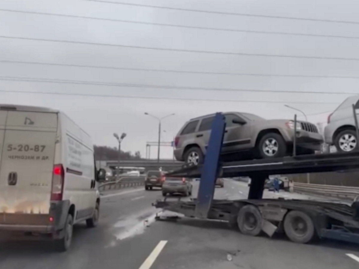 Опубликовано видео ДТП, парализовавшего Симферопольское шоссе