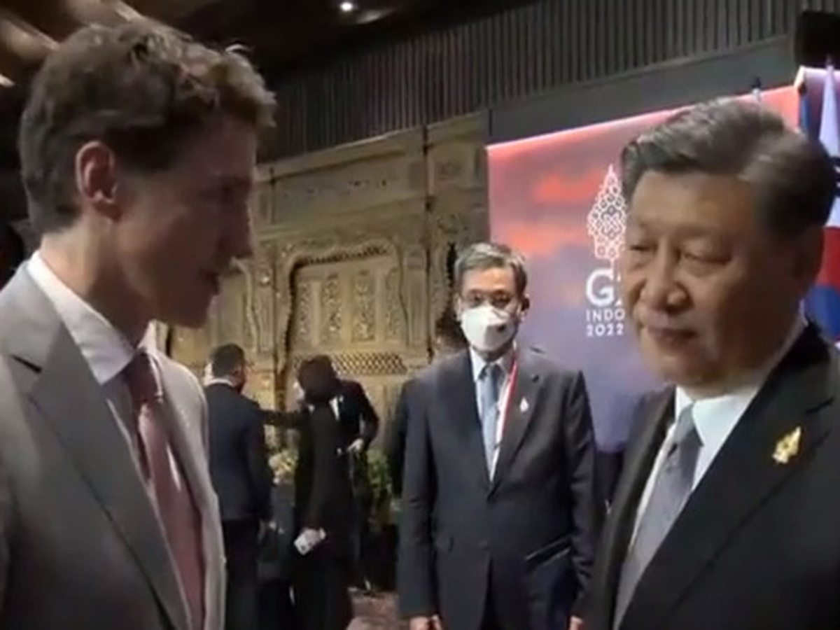 Си Цзиньпин публично отчитал Трюдо перед камерами за утекший в СМИ разговор между ними (ВИДЕО)