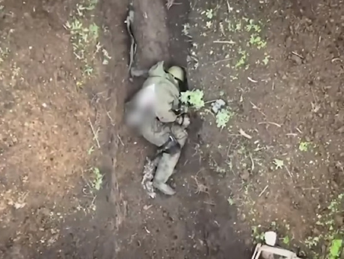 «У всех хватает хладнокровия!»: боец, героически отбросивший гранаты дрона ВСУ, вышел на связь