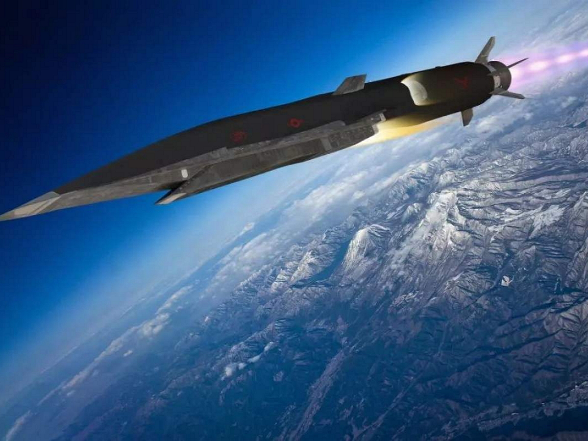 Daily Express: РФ заказала устрашающие ракеты, поражающие цель за секунды после запуска