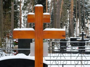 В Москве бизнесмен скончался на могиле любимой жены