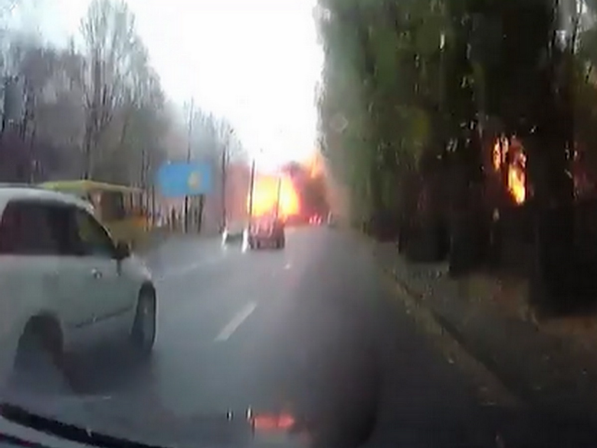 Киев сообщил о новых ракетных ударах ВС РФ: взрывы в Одессе и Днепре попали на видео (ВИДЕО)