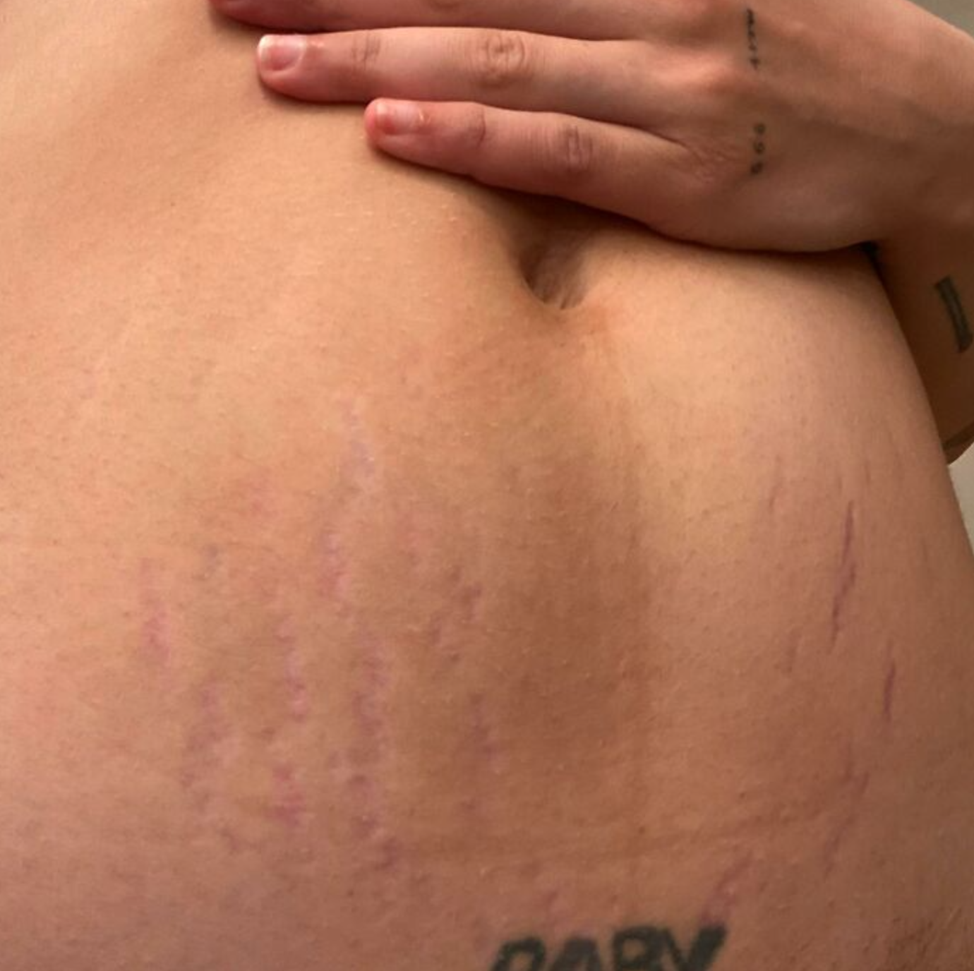 Знаменитости и их фото в соцсетях без фильтра