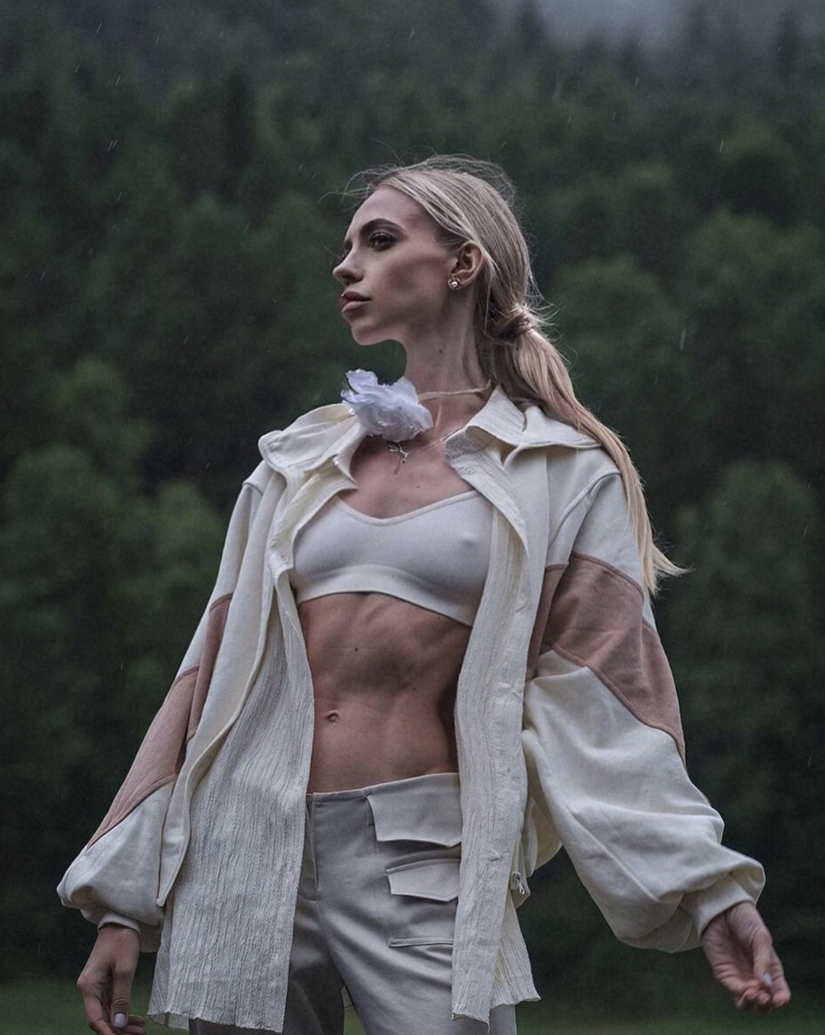 Странные, но соблазнительные образы звезд