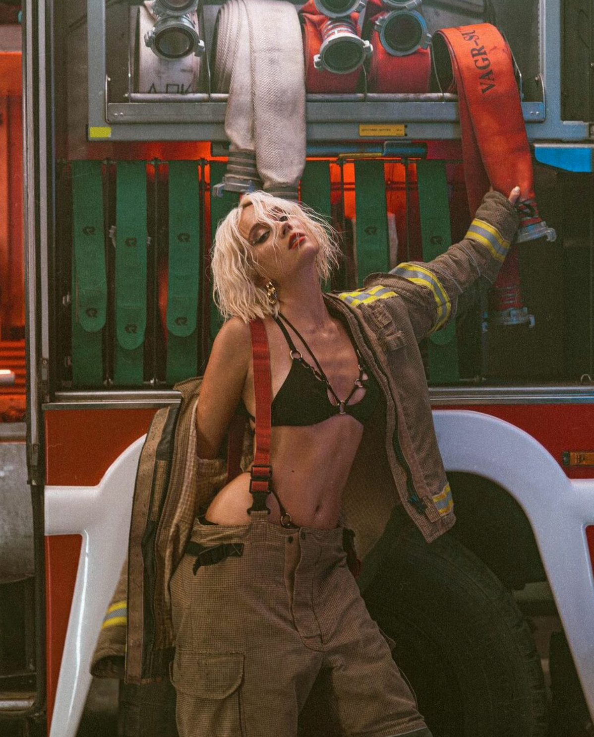 Странные, но соблазнительные образы звезд