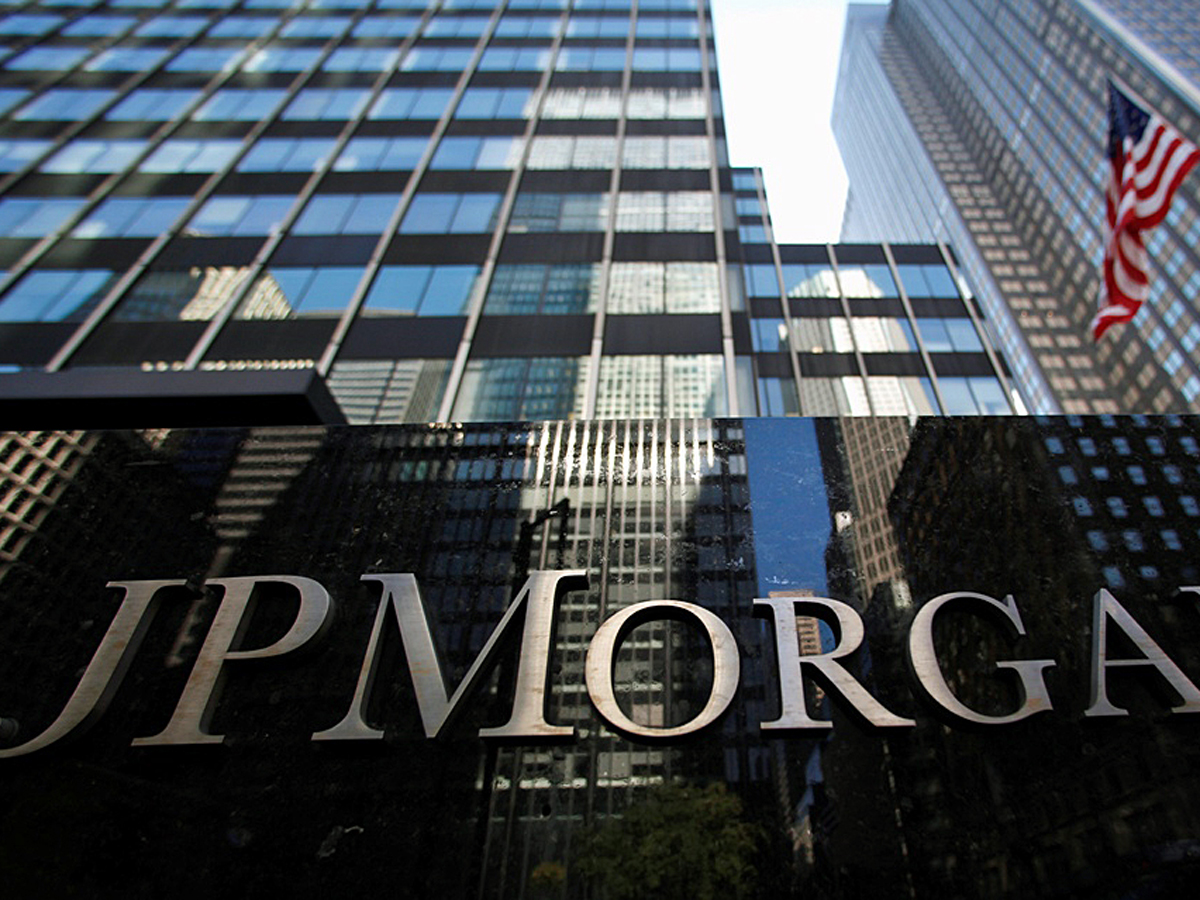 Bloomberg: власти США тайно призвали банки вести дела с отдельными российскими компаниями
