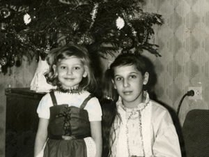 Новогодние фотографии звезд в детстве