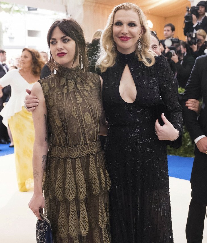 Знаменитости на ковровой дорожке с детьми