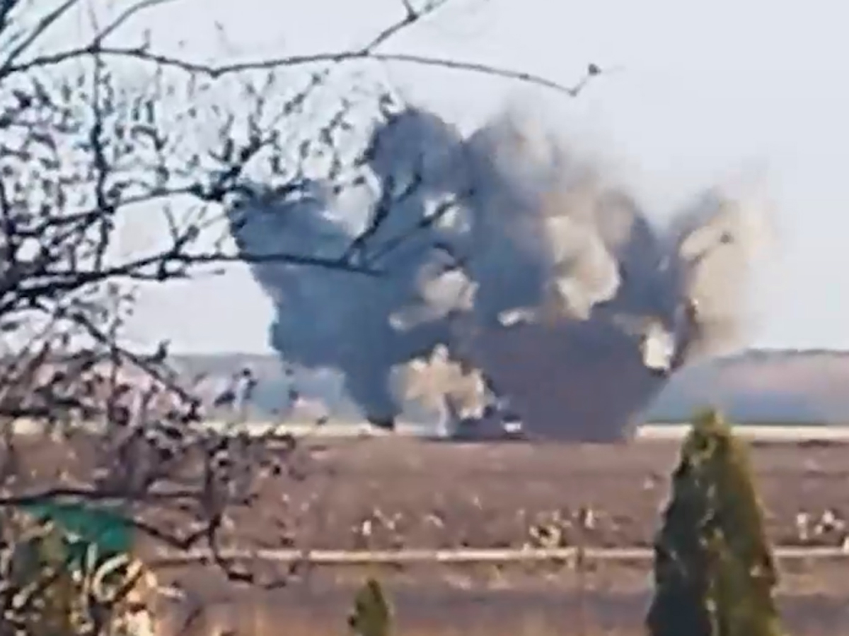 Взрыв украинской ракеты ЗРК С-300 показали на видео