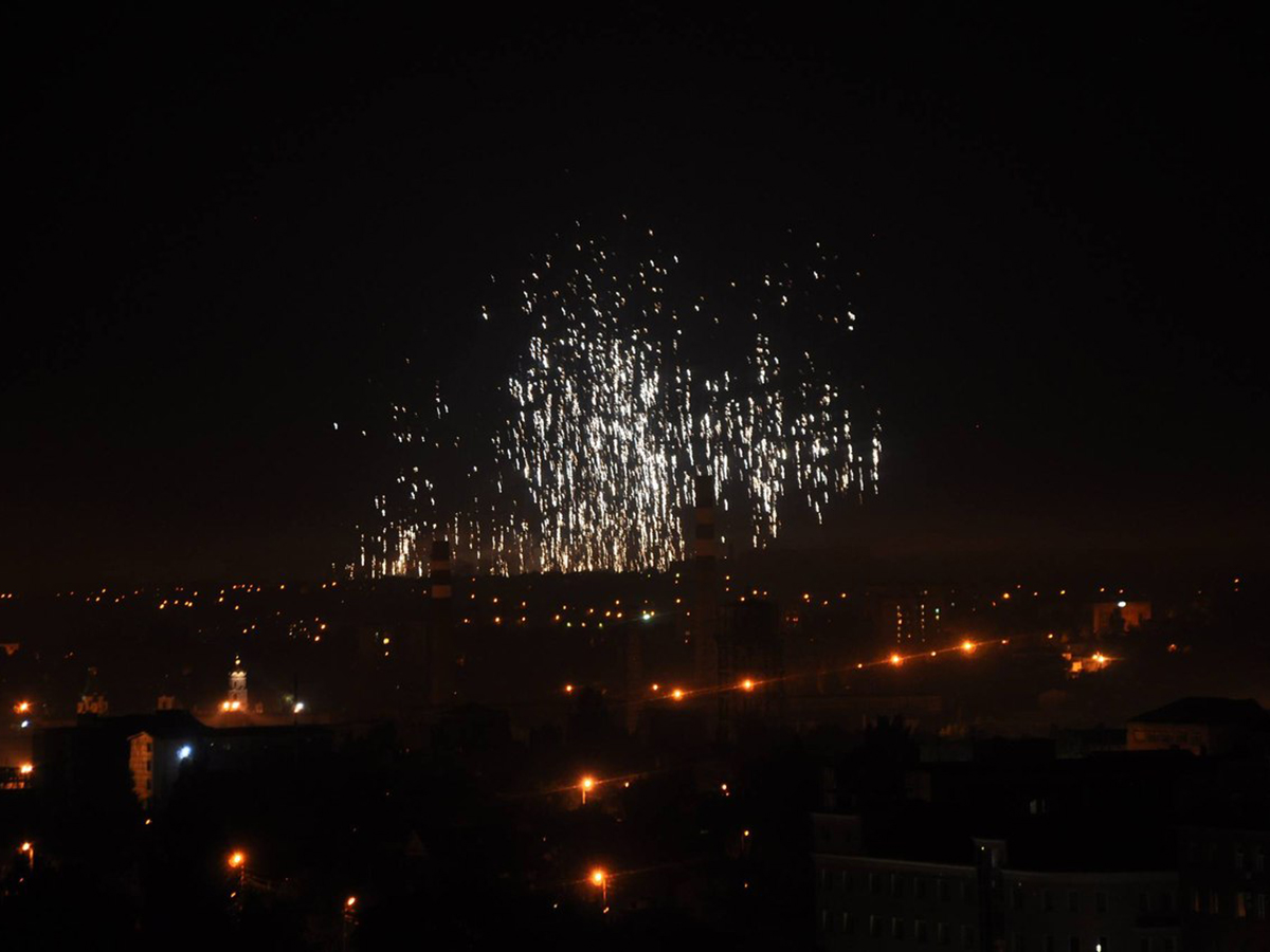 Удар зажигательными снарядами по Донецку