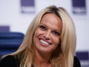 55-летняя Памела Андерсон снялась обнаженной в образе Мэрилин Монро