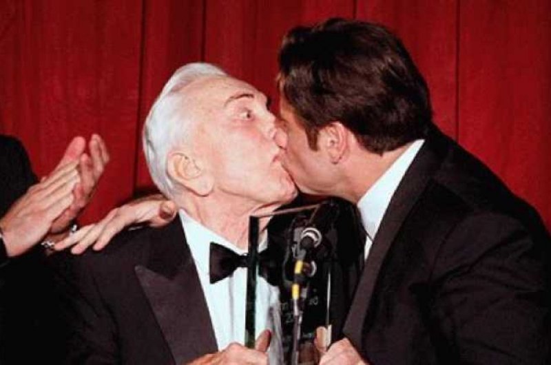 Фото знаменитостей, которые они хотели бы забыть