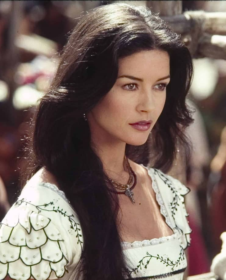 20 cамых красивых женщин всех времен по мнению обычных людей