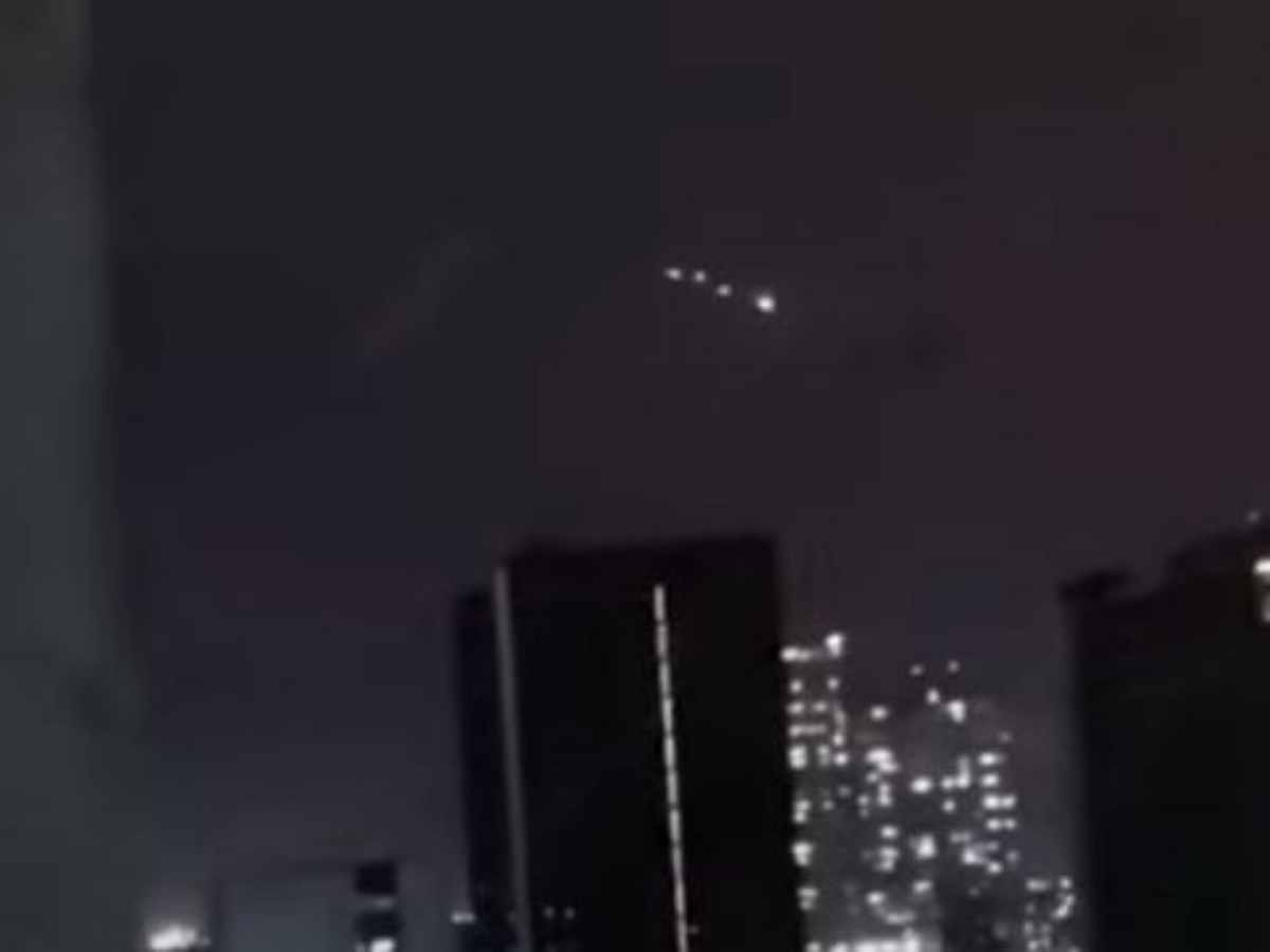 Сразу четыре НЛО пролетели над балконом жителя Чили