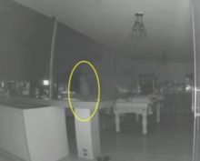 Призрак мертвеца вышел ночью из кухонного шкафа