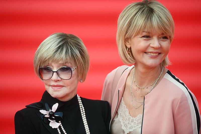 Сравниваем фото звездных мам и дочерей в одном и том же возрасте