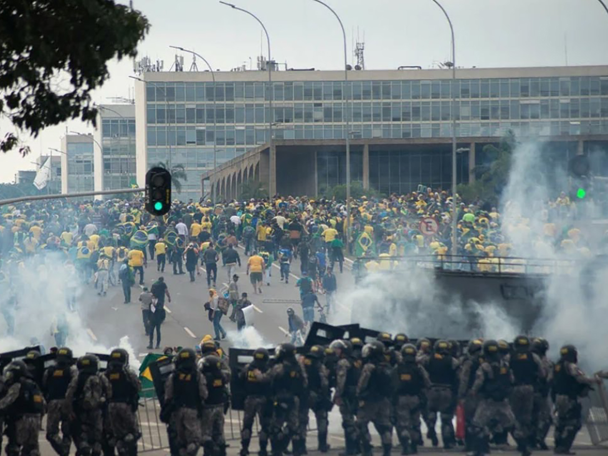 Протесты Бразилия