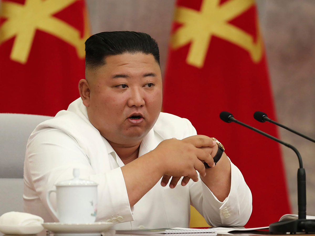 СМИ: Ким Чен Ын ушел в запой