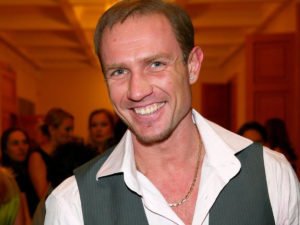 Роман Костомаров