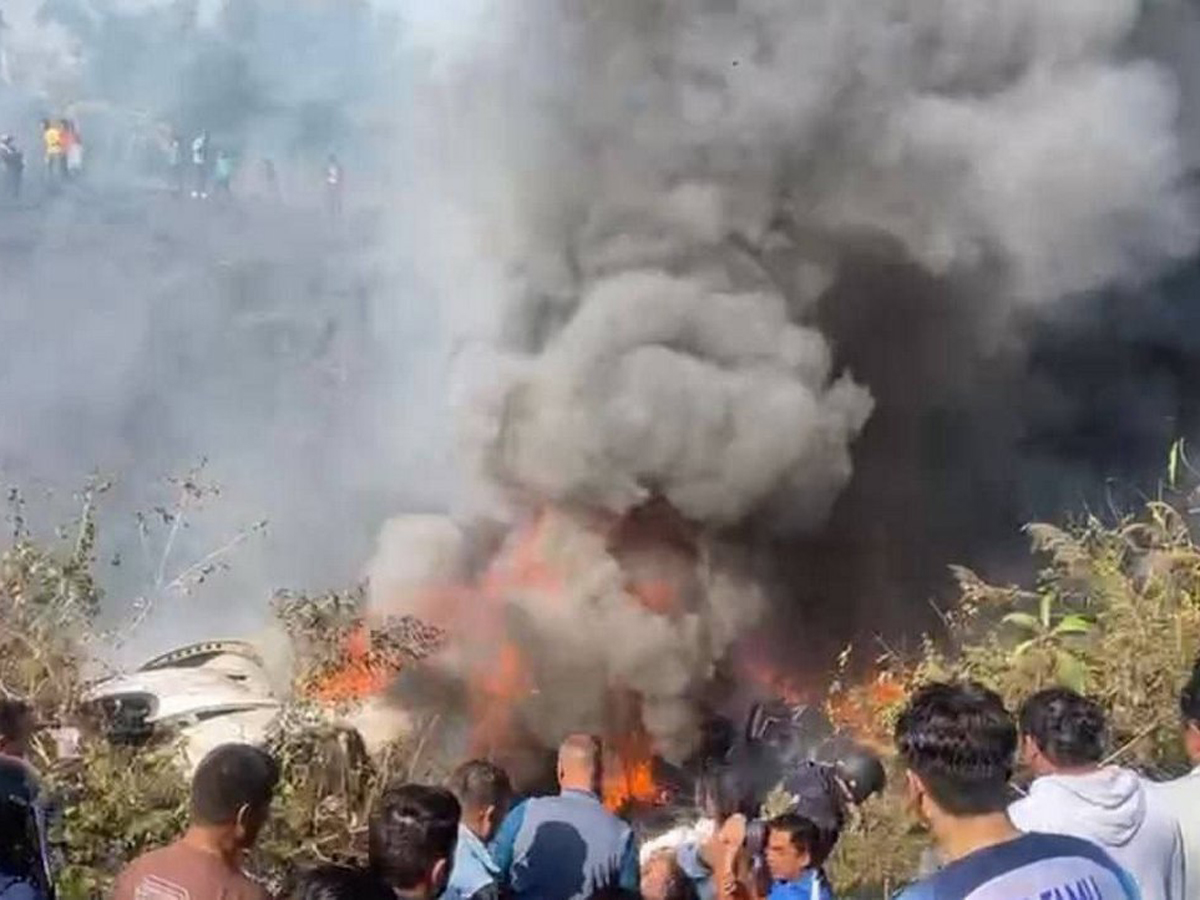 В Непале разбился самолёт с 72 людьми