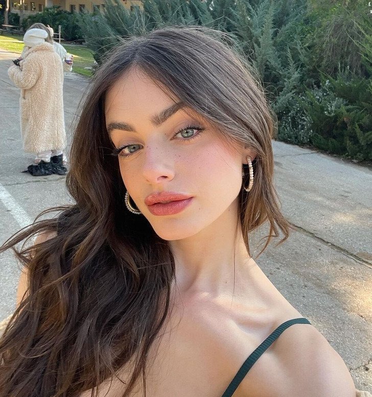 20 женщин, которых признали самыми красивыми в 2022 году