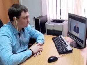 Самарский депутат от КПРФ, слушающий Путина с лапшой на ушах, вызвал скандал