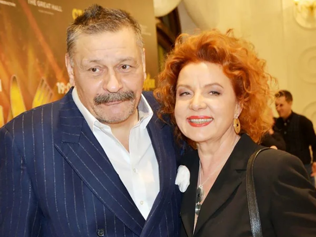 Актер Дмитрий Назаров с женой