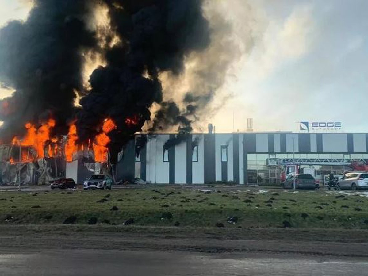 В Латвии загорелся завод по производству БПЛА