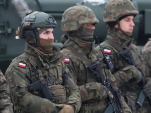 Польша может направить на Украину 40 тысяч бойцов