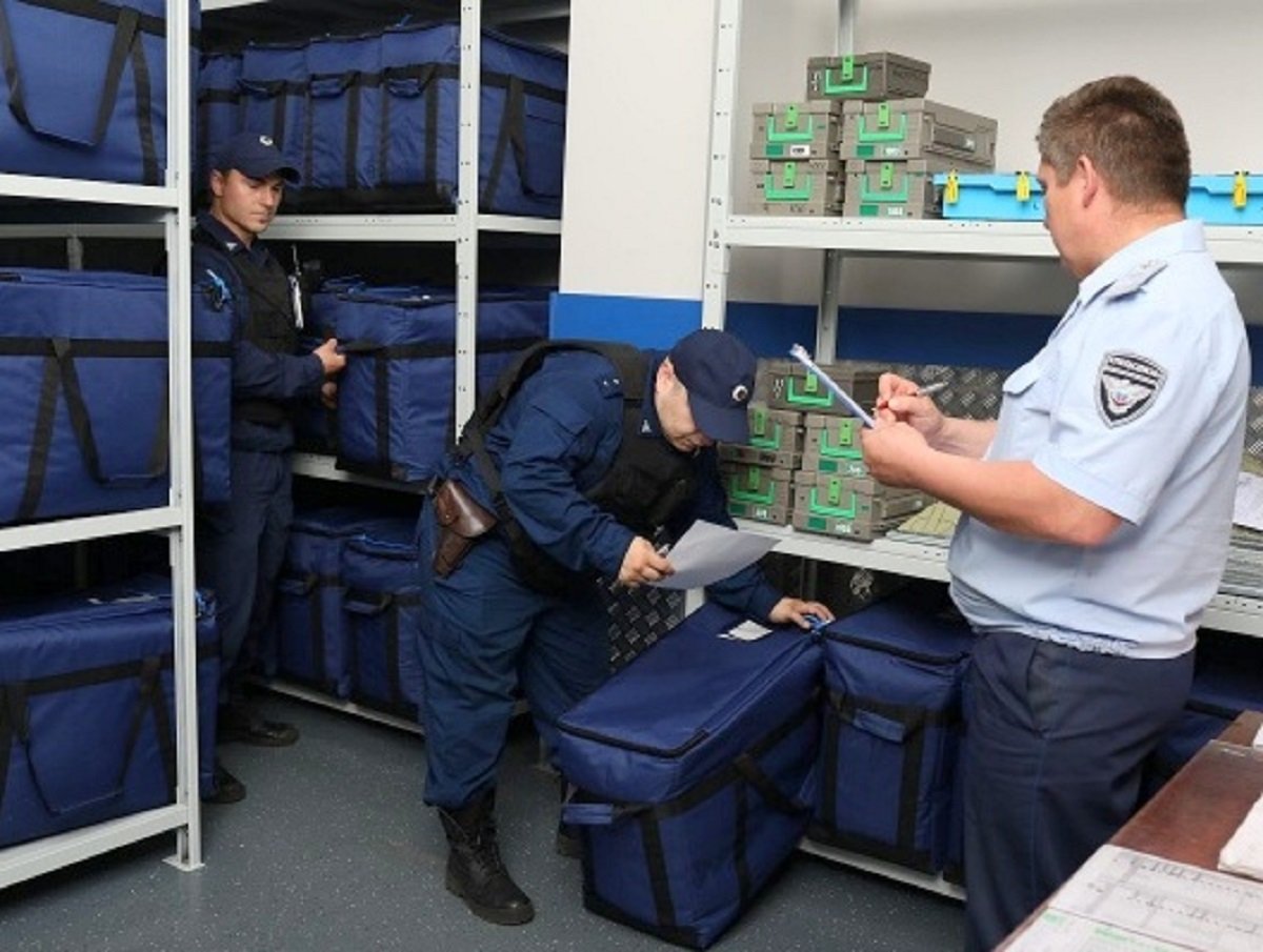 В Забайкалье трое мужчин украли 60 кг золота из машины «Спецсвязи»