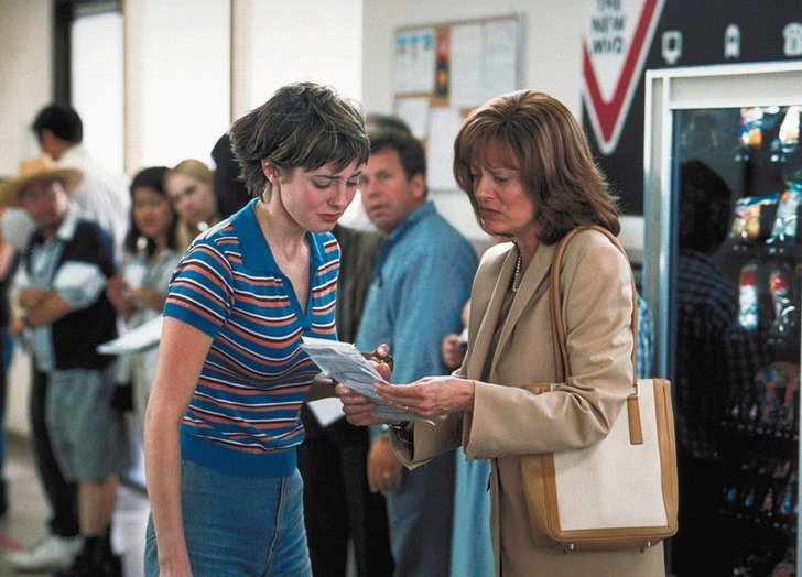 Случаи, когда звезда сыграла в фильме со своим родственником, но об этом мало кто знает