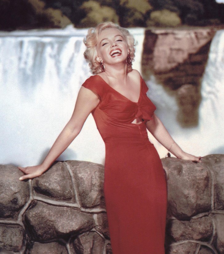 20 знаменитых женщин, чей размер одежды окажется для многих большим сюрпризом