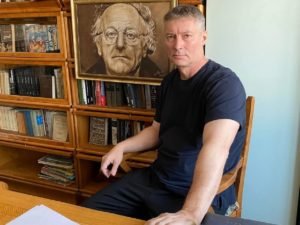 Экс-мэра Екатеринбурга Евгения Ройзмана* задержали за репост в «ВКонтакте»