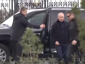 Владимир Путин впервые посетил Донбасс