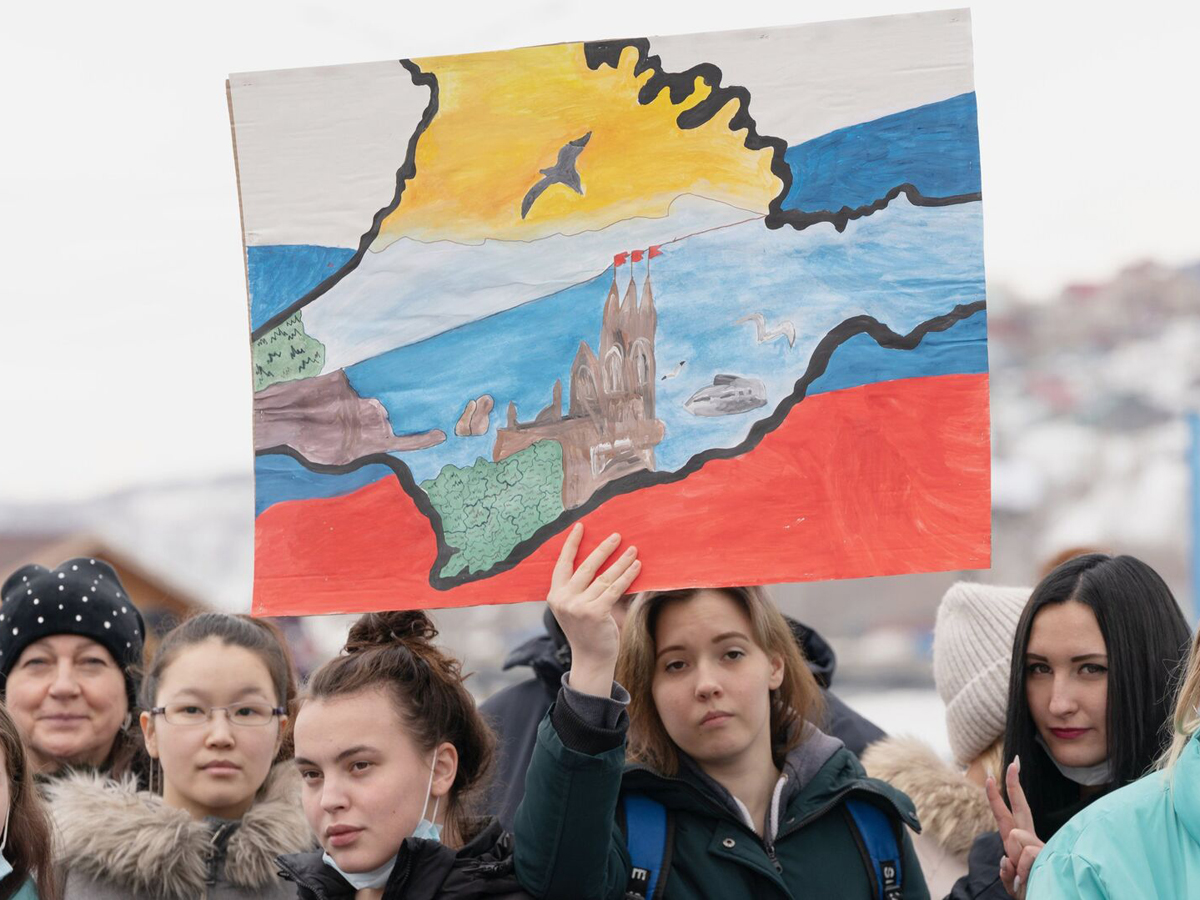 Жители Крыма рассказали ТВ США что защитят свою землю от Украины