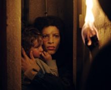 Трейлер французского фильма ужасов «Мгла» уже сейчас пугает зрителя