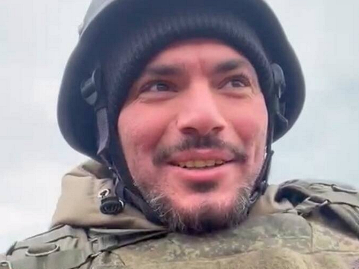 “Вышло из-под контроля”: пропавший рэпер Птаха вернулся домой и рассказал что с ним произошло на видео с “обстрелом в ДНР”