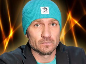 Роман Костомаров