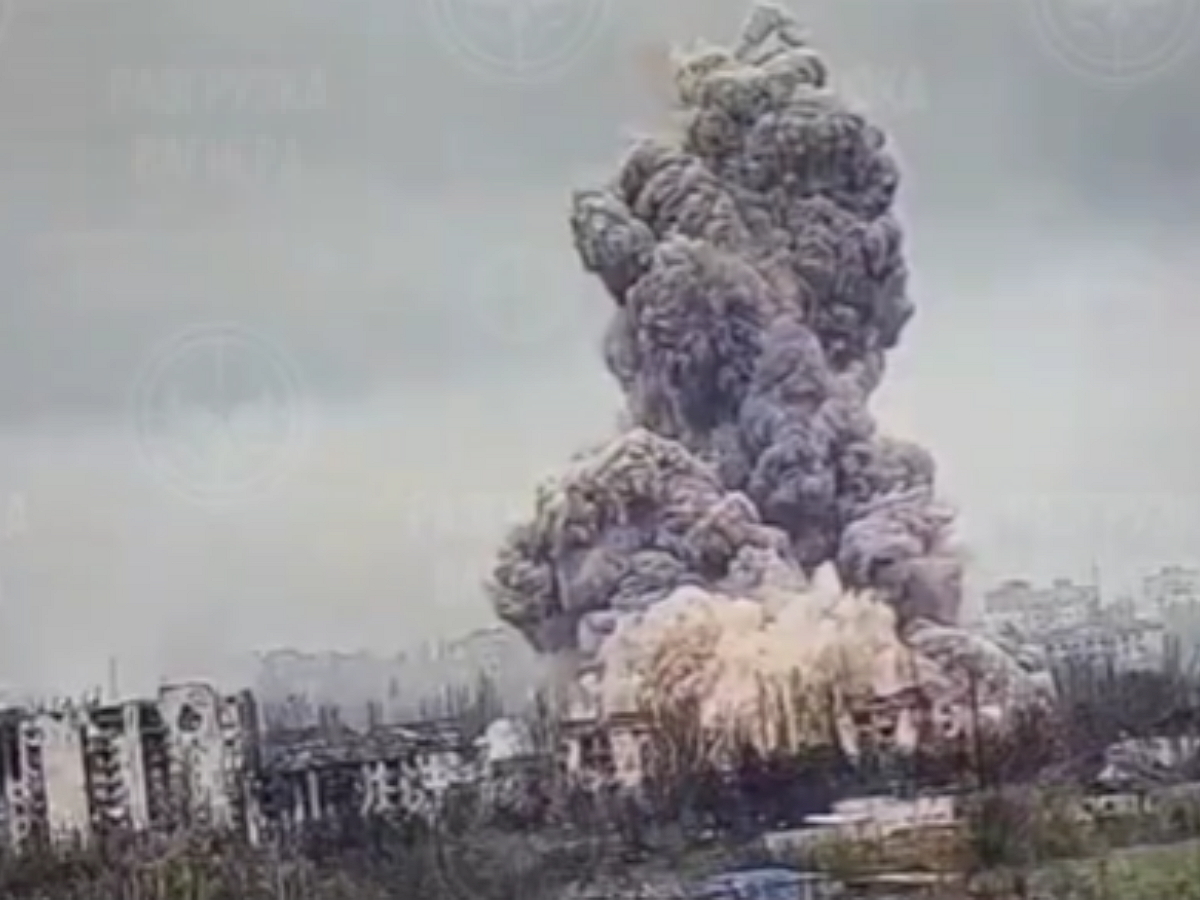 “Устрашающий сигнал Киеву”: в Артемовске взорвали термобарическую бомбу ОДАБ-500ПМ