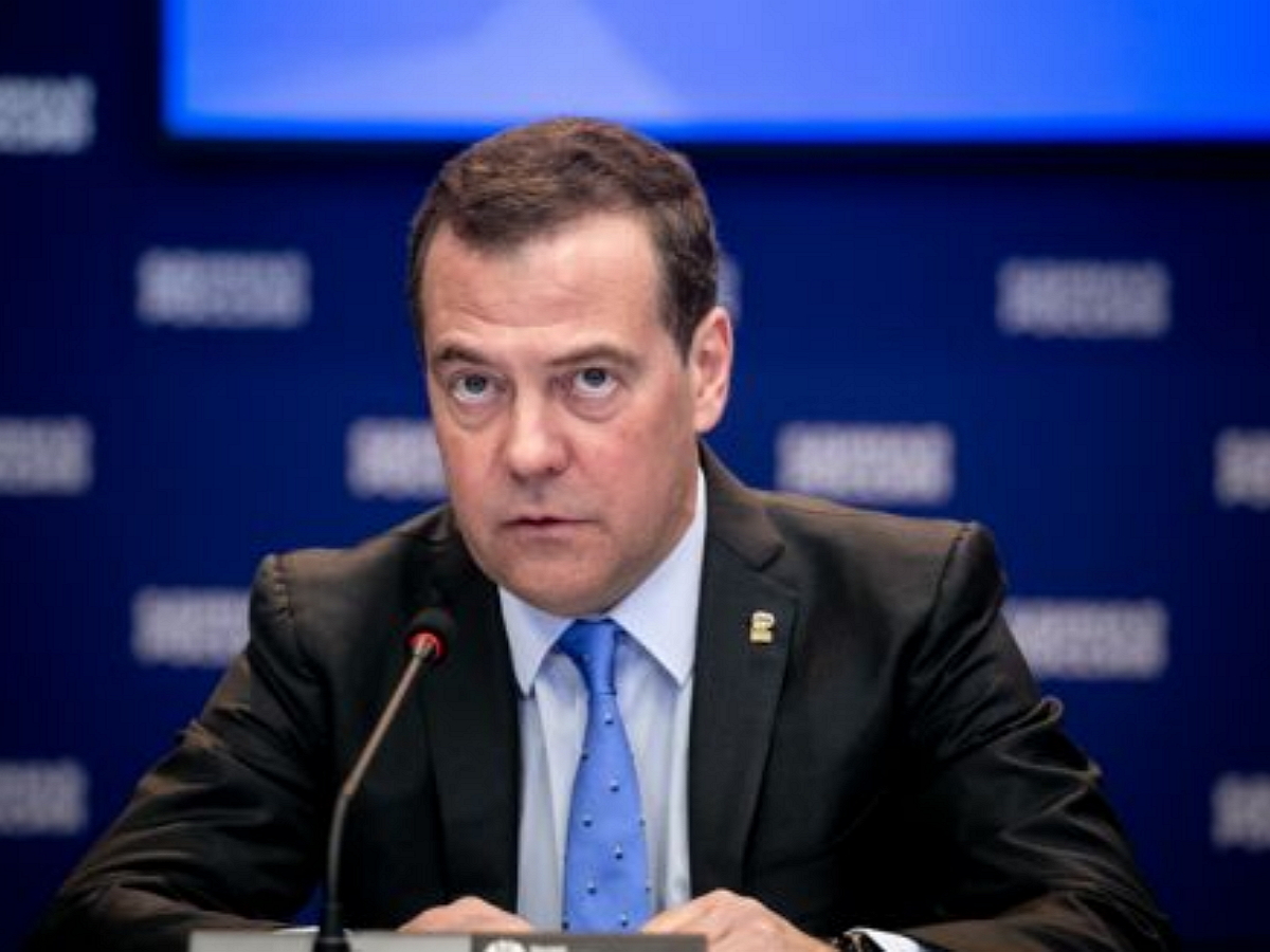 Медведев пригрозил Польше исчезновением в случае войны России и НАТО
