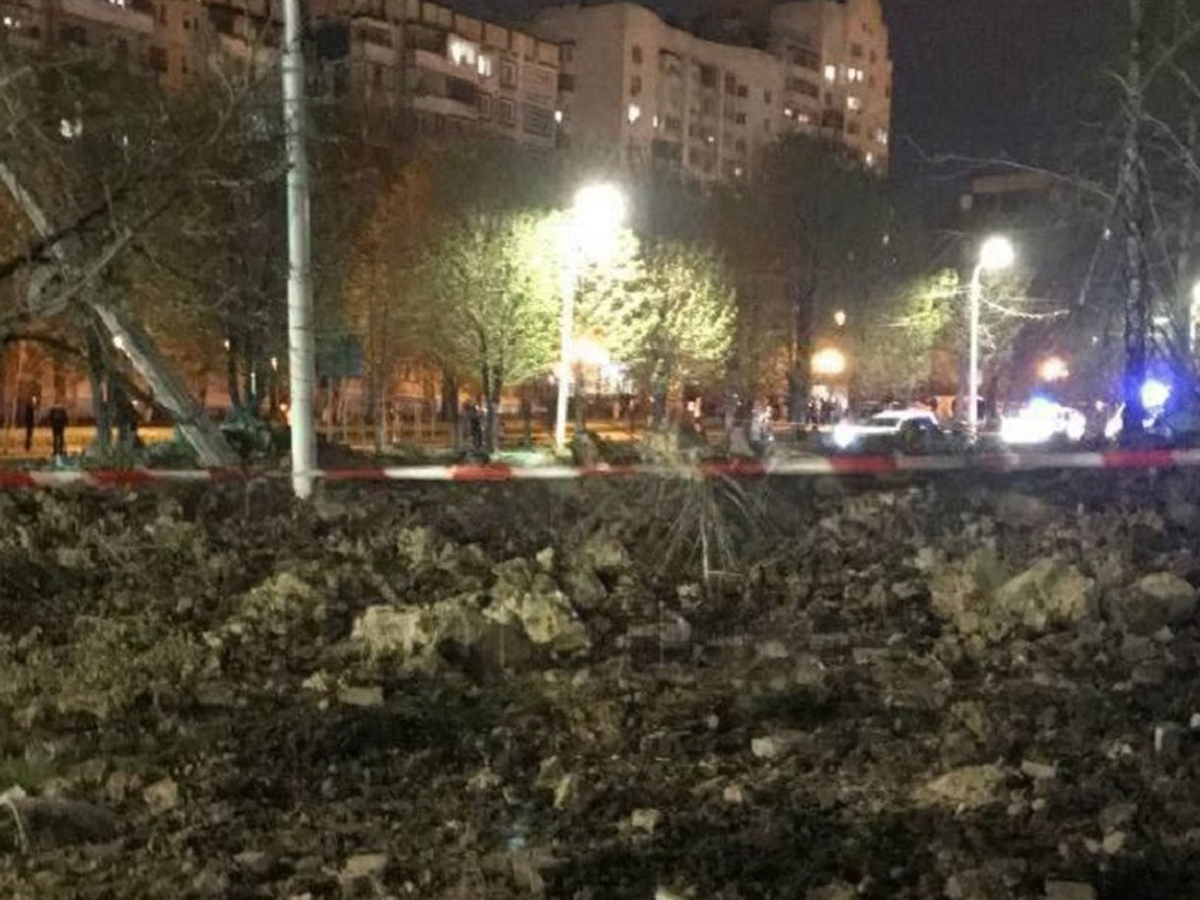 При взрыве в Белгороде образовалась огромная воронка