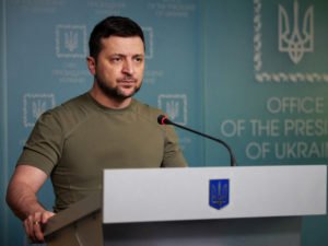 Зеленский открыл на Украине второй фронт